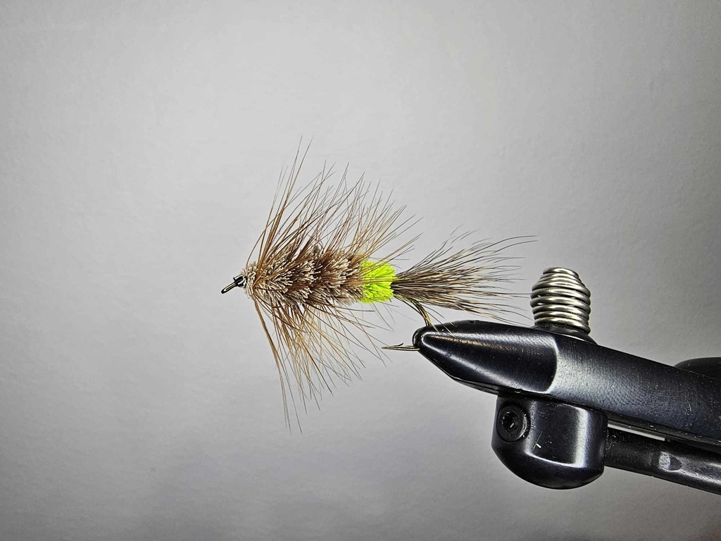 NEPTUNE FLIES - Carter Bug Greent Butt - SINGLE HOOK